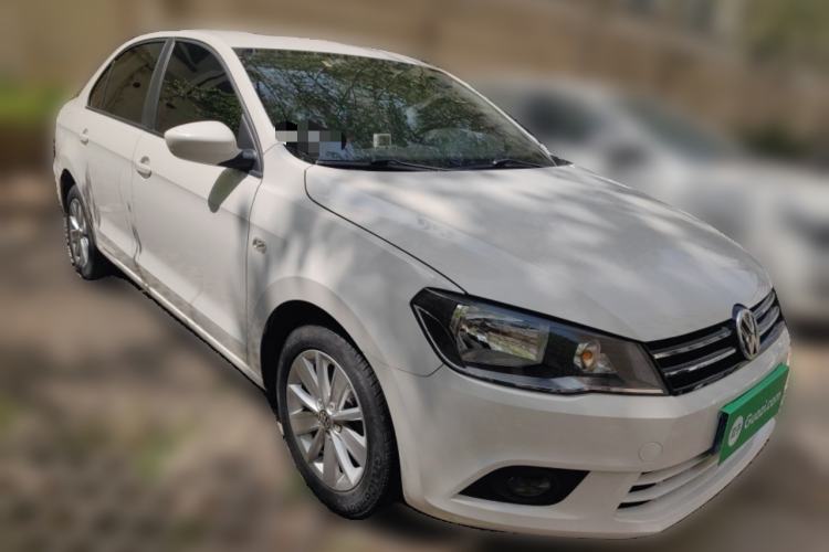 Used Volkswagen Jetta 2015 1.6L Automatic Comfort Model Front Right 45 Deg