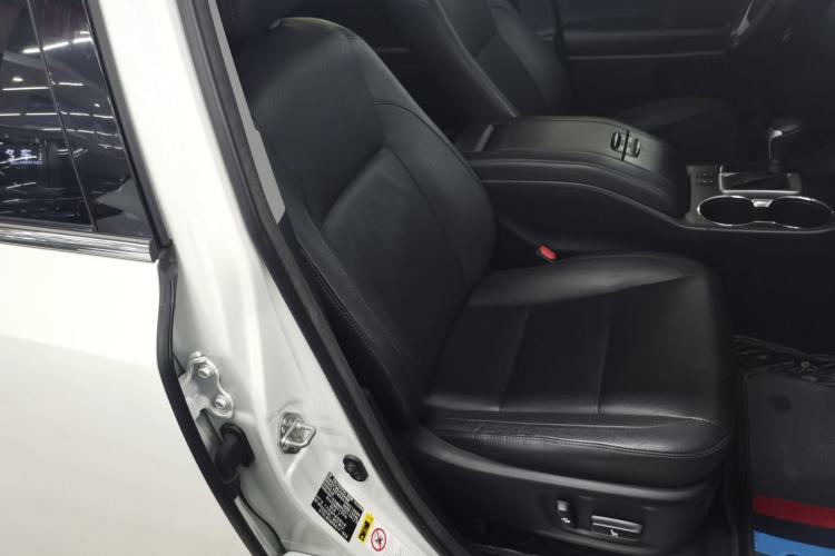 Used Toyota Highlander 2017 2.0T Four-Wheel Drive Luxury Edition 7 Seats
