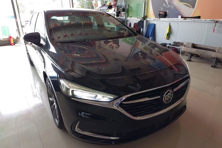 Used Buick LaCrosse 2019 28T Luxury Version Front Right 45 Deg