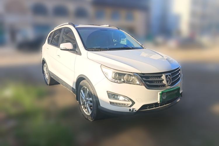 Used Baojun 560 2015 1.8L manual Comfort trim level
