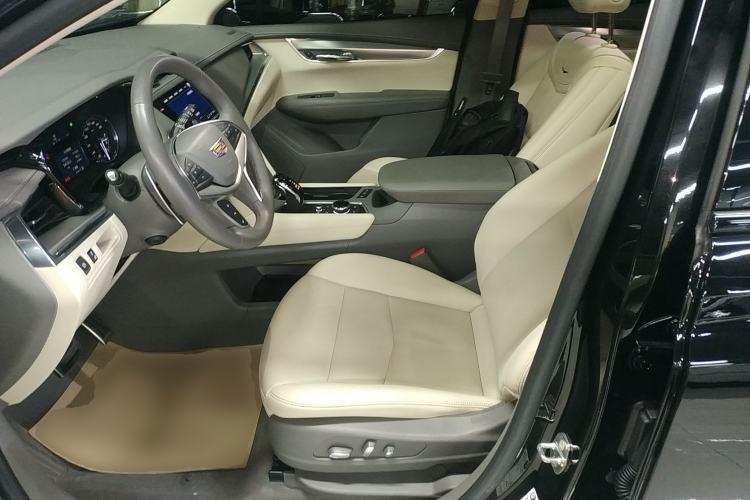 Used Cadillac XT5 2022 2.0T Four-Wheel Drive Luxury Version (Hummingbird Edition) Left Front Seat