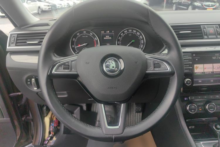Used Skoda Superb 2016 TSI280 DSG Champion Edition Steering Wheel