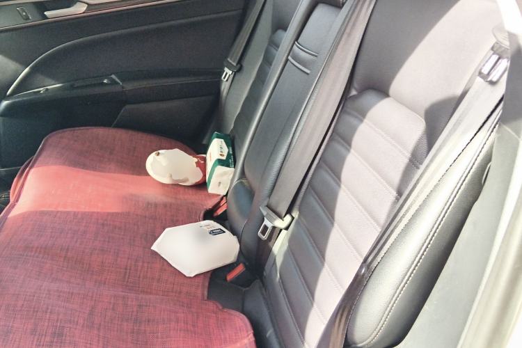 Used Ford Mondeo 2018 EcoBoost 180 Smart Control Fashion Model China V Standard Left Rear Seat