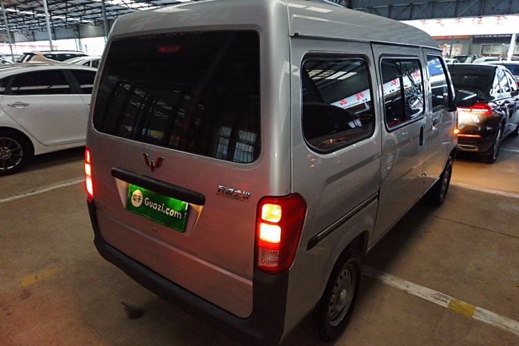 Used Wuling Zhiguang 2020 1.2L Practical Model China VI LSI
