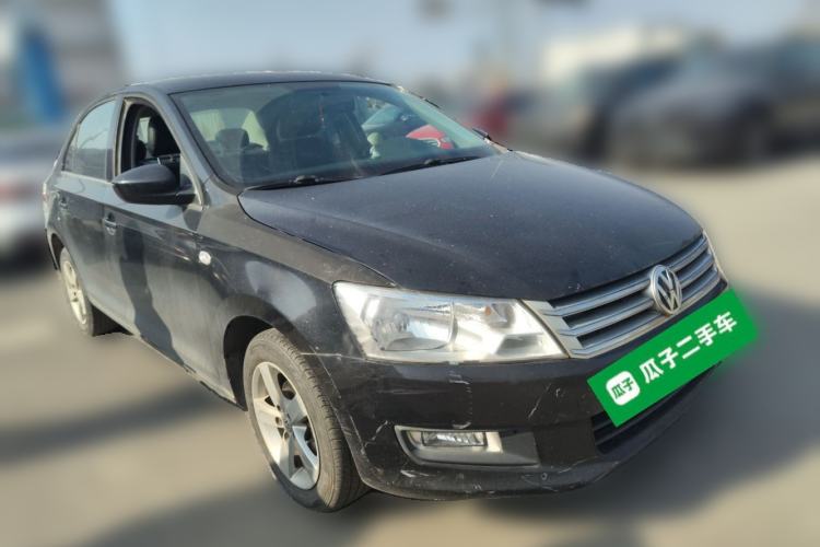 Used Volkswagen Santana 2015 1.6L Automatic Comfort Edition Front Right 45 Deg