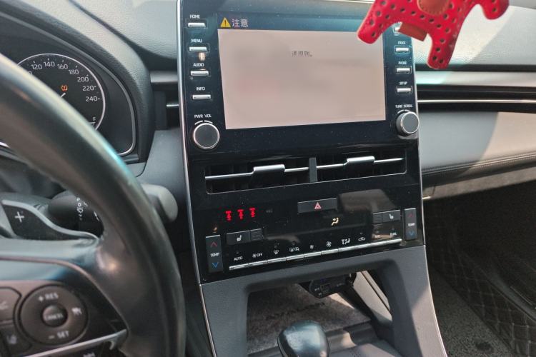 Used Toyota Avalon 2019 2.5L Touring Premium Version China VI Standard Audio And AC Panel