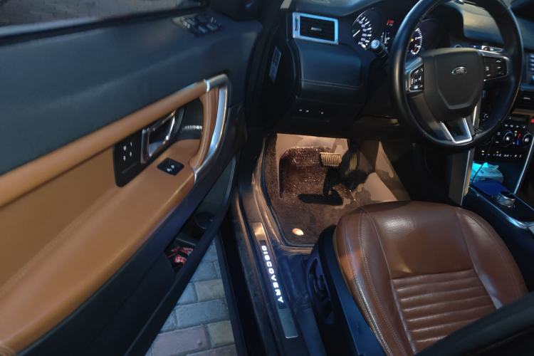 Used Land Rover Discovery Sport 2015 2.0T SE
