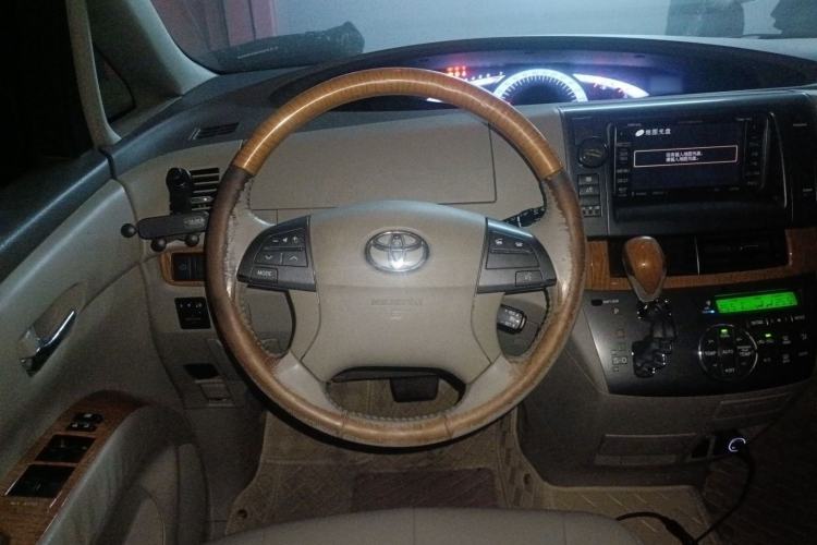 Used Toyota Previa 2006 2.4L 7-Seater Luxury Edition Steering Wheel