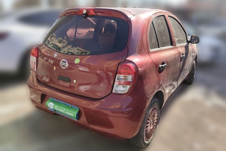 Used Nissan March 2015 1.2L Manual Easy-Enjoy Version
