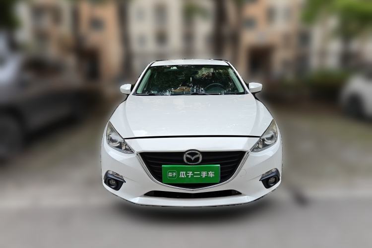 Used Mazda 3 Axela 2016 Sedan 1.5L Automatic Comfort Model