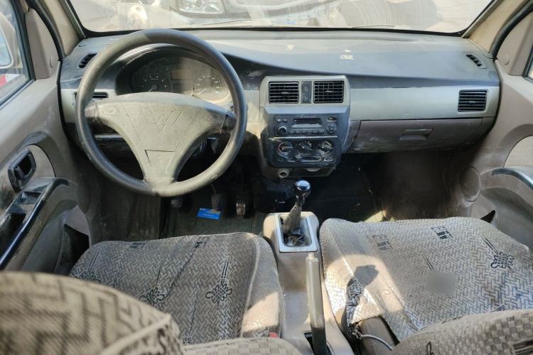 Used Wuling Rongguang 2011 1.2L Base Version