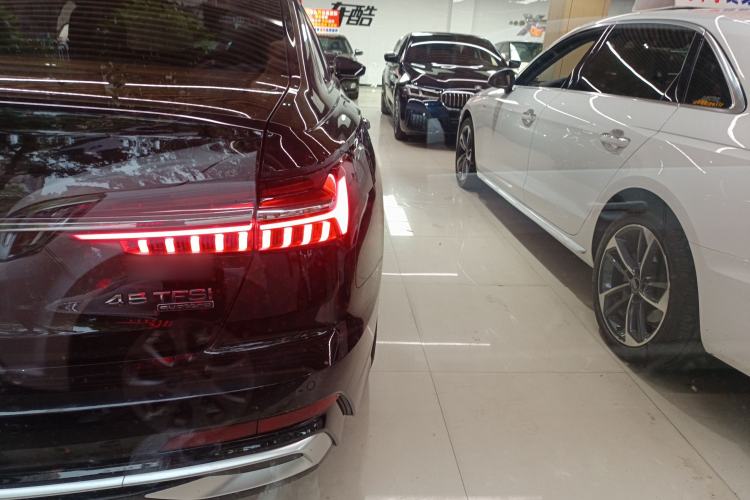 Used Audi A6L 2021 40 TFSI Luxury Dynamic Edition Right Rear Taillight