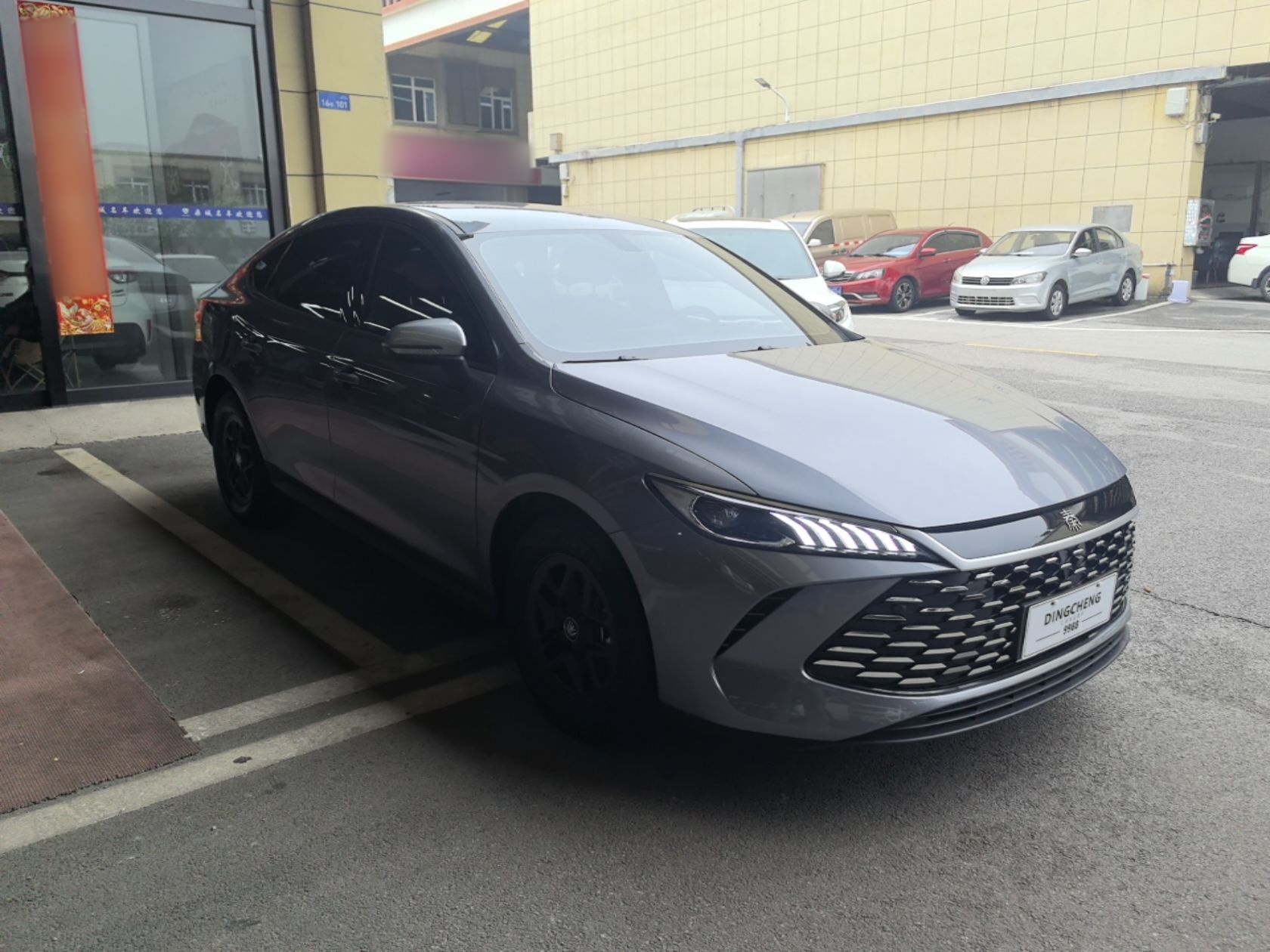 BYD Qin PLUS 2025 DM-i Smart Drive 55KM Leading Model — снимка 3