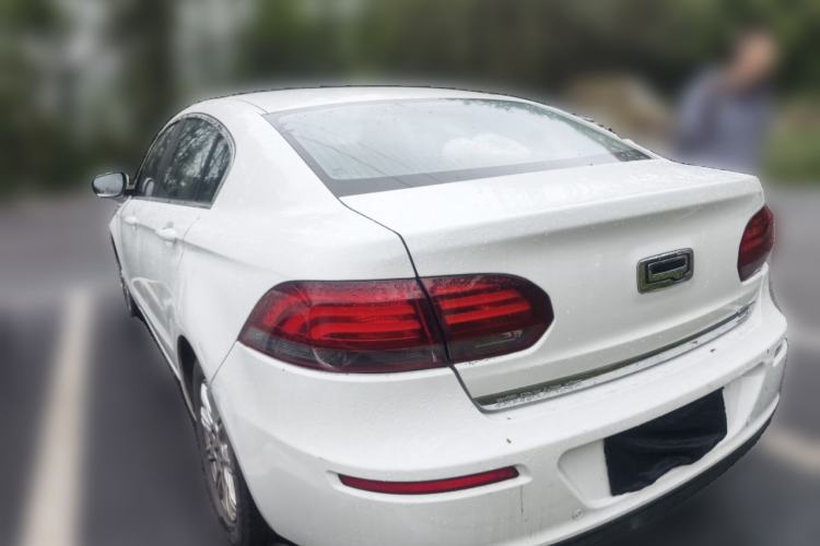 Used Qoros 3 2014 Sedan 1.6L Automatic Zhiyue Model