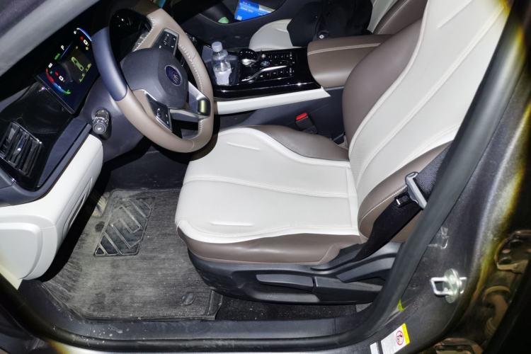 Used BYD Qin PLUS 2024 HONOR Edition DM-i 55KM Leading Model
