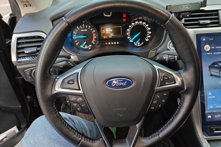 Used Ford Mondeo 2020 EcoBoost 180 Stylish Model Steering Wheel