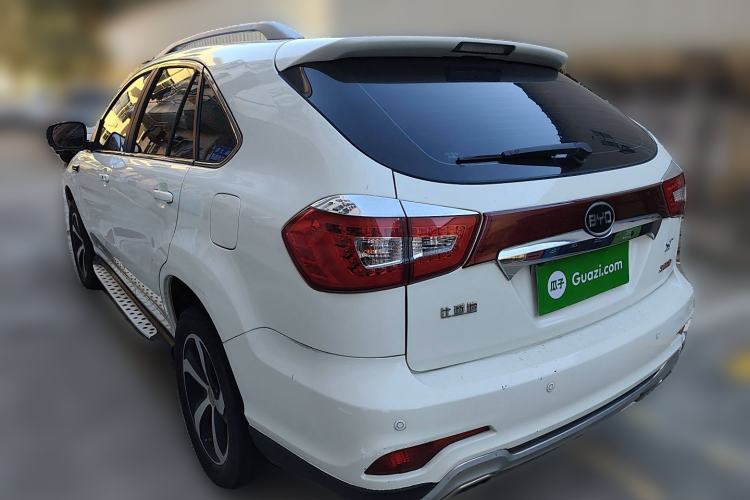 Used BYD S7 2015 2.0T Upgraded Automatic Luxury Version
