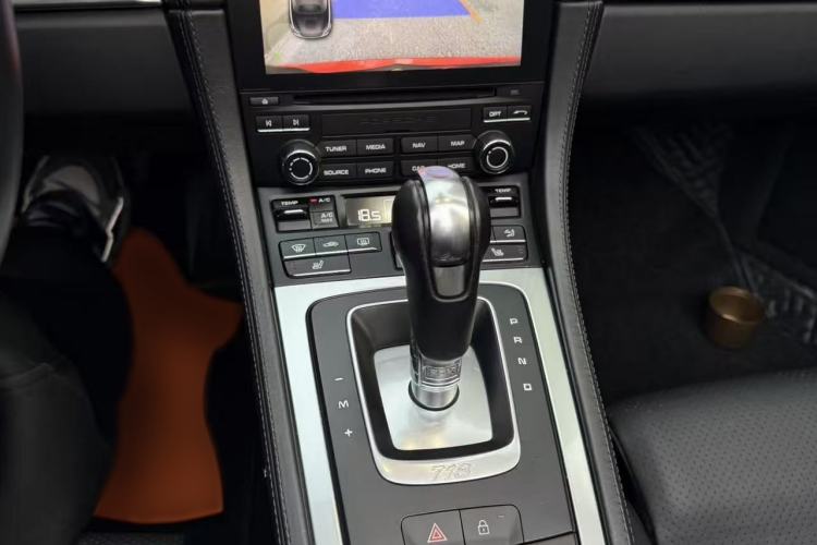 Used Porsche 718 2020 Boxster 2.0T Interior 6