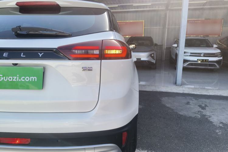 Used Geely Auto Emgrand X7 Sport 2022 1.8TD DCT Zhiya Trim