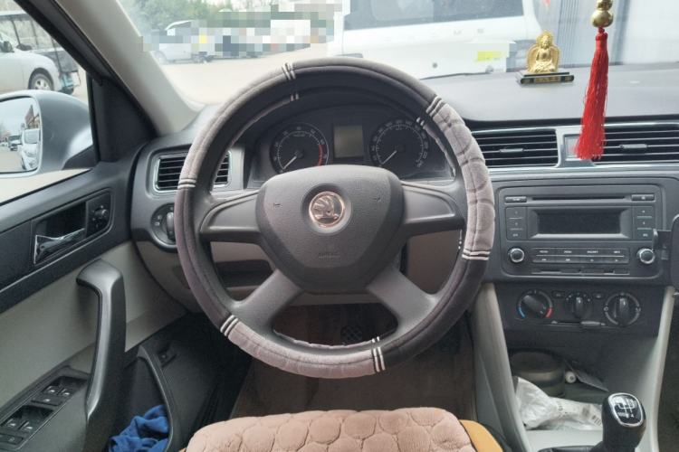 Used Skoda Rapid 2013 1.6L Manual Smart Selection Model