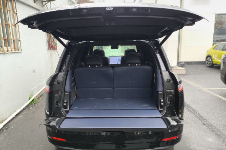 Used Lynk & Co 900 2025 2.0T Exploration Edition
