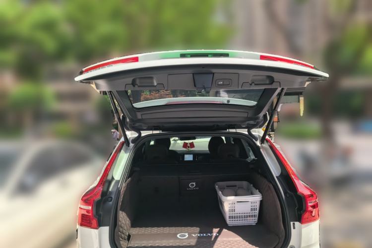 Used Volvo XC60 2024 B5 4x4 Smart Luxury Edition Trunk