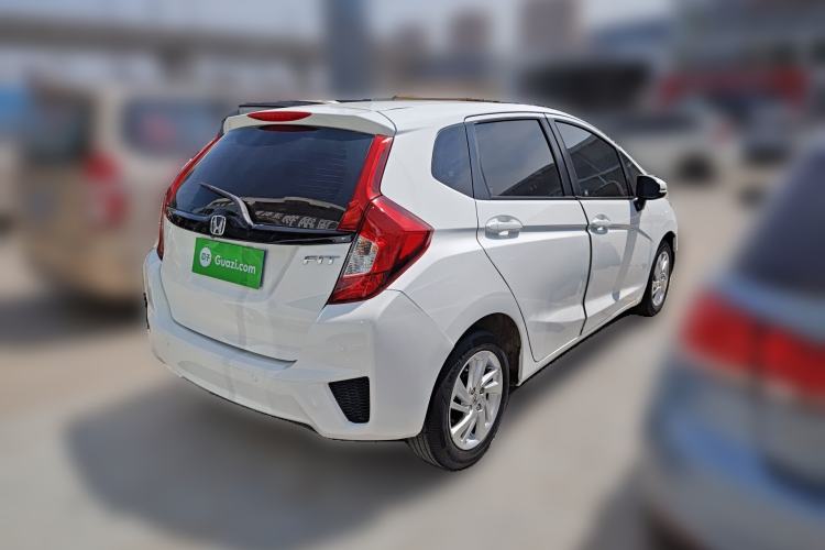 Used Honda Fit 2014 1.5L SE CVT Fashion Model Rear Right 45 Deg