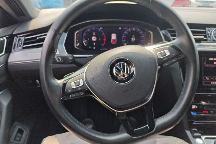 Used Volkswagen FAW-Volkswagen CC 2020 330TSI Glamour Edition China VI Standard Steering Wheel