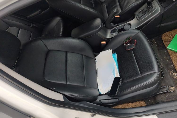 Used Kia K3 2013 1.6L Automatic GLS Right Front Seat