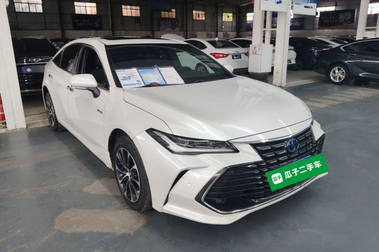 Used Toyota Avalon 2023 Dual-Engine 2.5L Luxury Edition Front Right 45 Deg