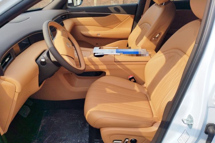 Used Dongfeng Aeolus L8 2025 Model 185KM Dream Edition
