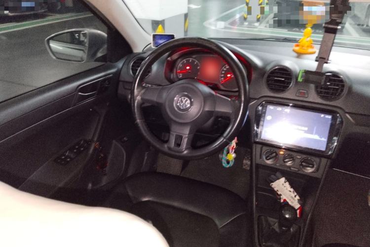 Used Volkswagen Jetta 2015 Value Edition 1.6L Manual Fashionable Style
