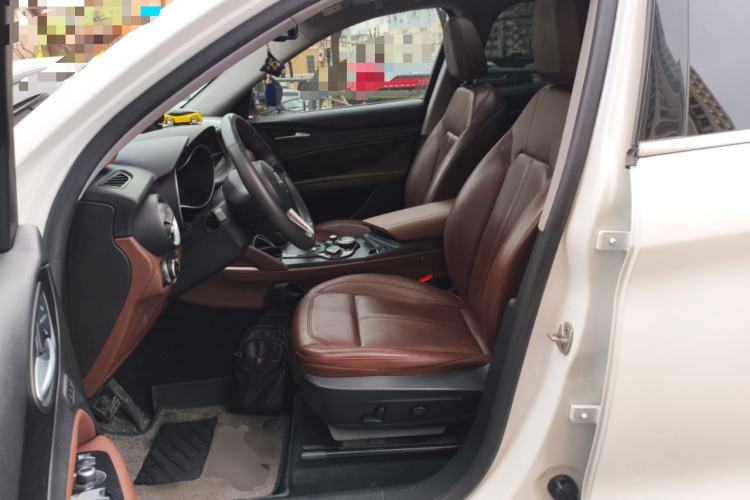 Used Alfa Romeo Stelvio 2017 2.0T 200HP Luxury Edition