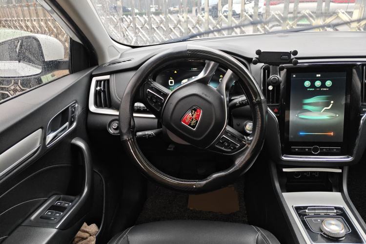 Used Roewe i6 New Energy 2017 45T Hybrid Connect & Smart Enjoyment Edition
