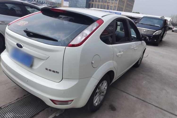 Used Ford Focus 2013 Hatchback Classic 1.8L Automatic Base Model
