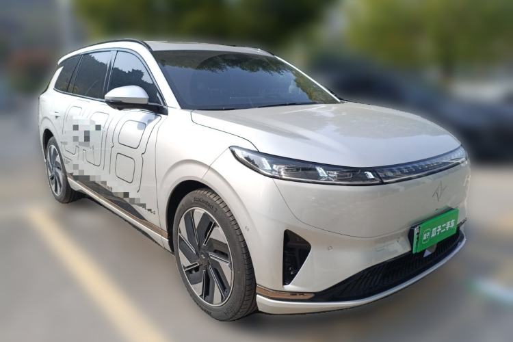 Used Dongfeng eπ eπ008 2024 210Max Range-Extended Version 6 Seats Front Right 45 Deg