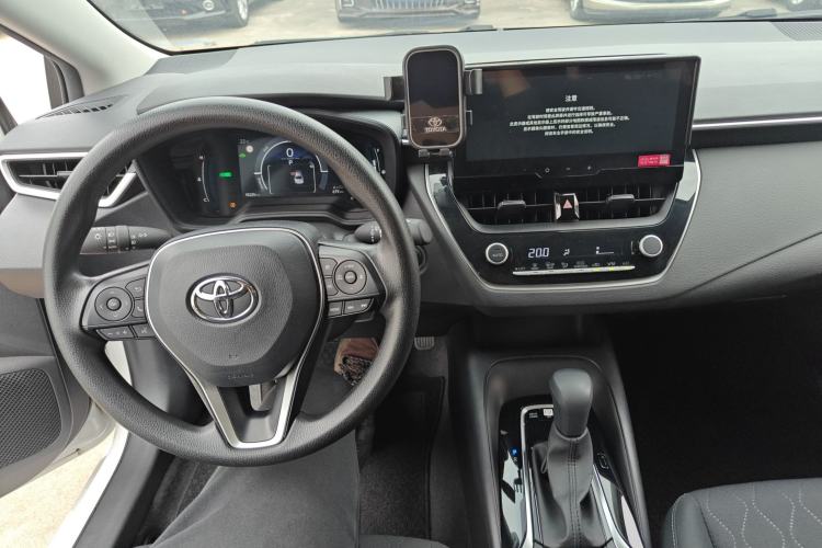 Used Toyota Corolla 2024 1.8L Smart Electric Hybrid Dual-Engine Pioneer Edition Center Console