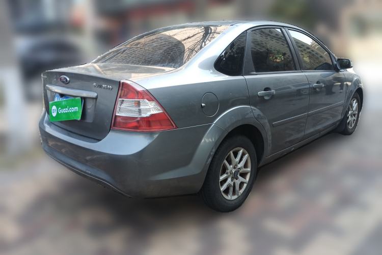 Used Ford Focus 2011 Sedan 1.8L Manual Comfort Model
