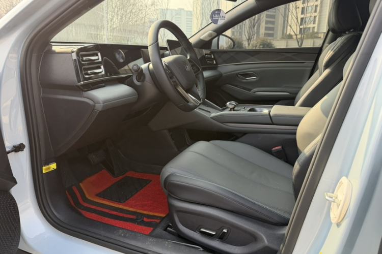 Used BYD Qin L 2024 DM-i 120KM Beyond Model