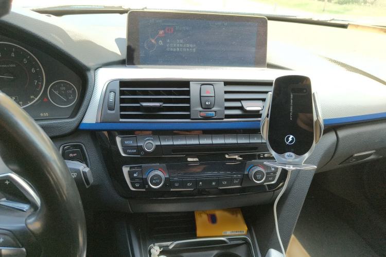 Used BMW 3 Series 2016 328i M Sport Audio And AC Panel