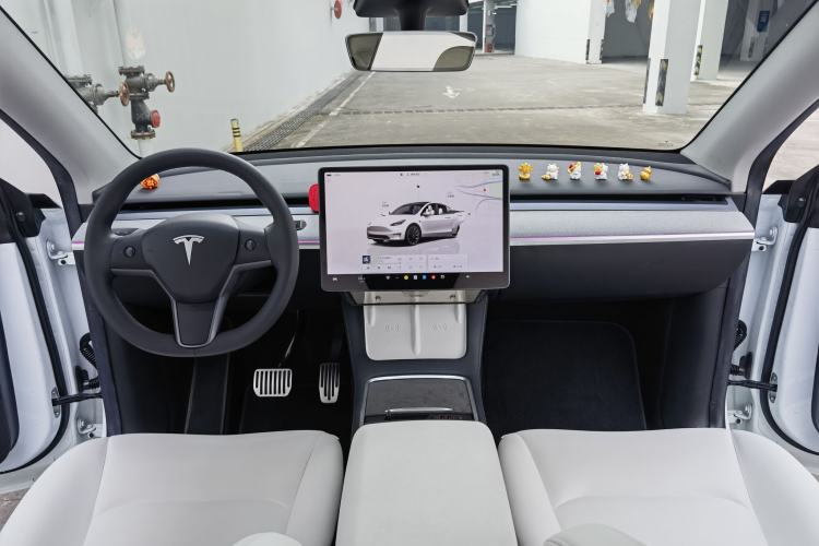 Used Tesla Model Y 2022 Rear-Wheel-Drive Version
