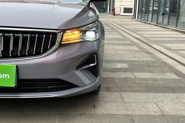 Used Geely Auto Emgrand 2026 Model 4th Generation 4 Millionth Anniversary Edition 1.5L Manual Overdrive Edition