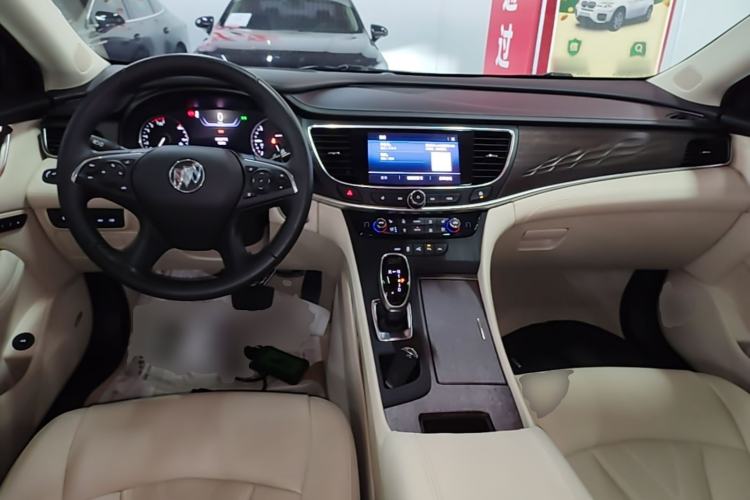 Used Buick LaCrosse 2022 Avenir Avia First Edition
