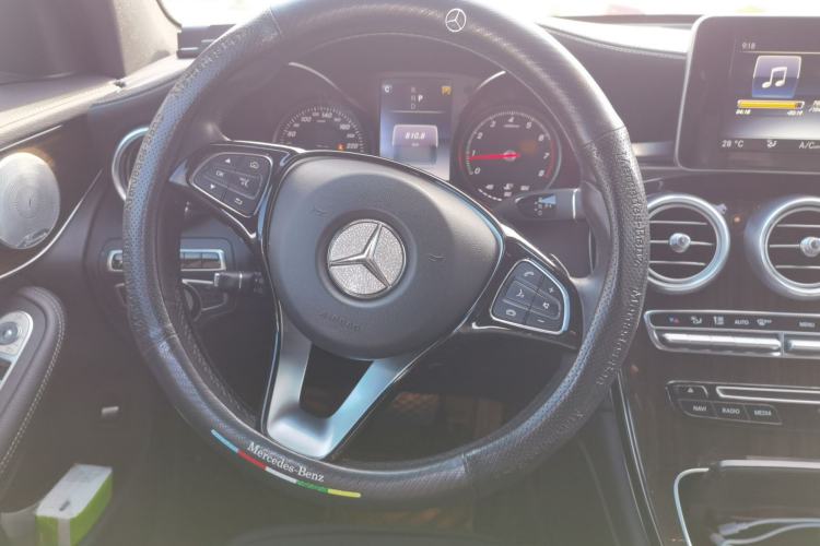 Used Mercedes-Benz GLC 2016 GLC 260 4MATIC Luxury Model
