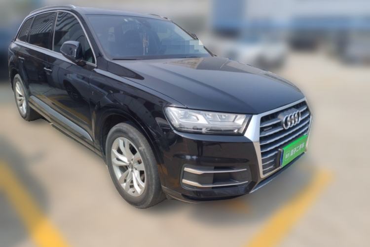 Used Audi Q7 2019 45 TFSI Comfort Model
