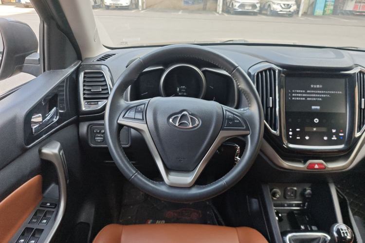 Used Oshan CX70 2016 1.6L Manual Luxury Model
