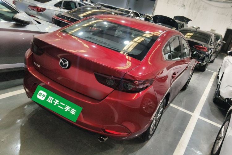 Used Mazda 3 Axela 2020 1.5L Automatic Luxury Version
