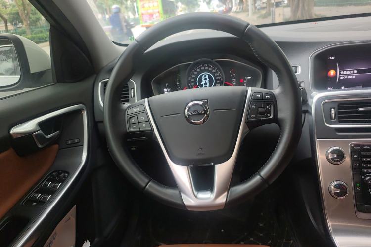 Used Volvo S60 2019 S60L T3 Intelligent Upgrade Edition Steering Wheel