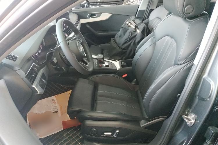 Used Audi A4L 2024 40 TFSI Fashion Dynamic Model
