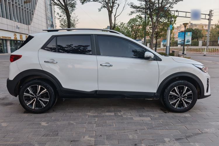 Used Kia kx1 Stonic 2021 1.4L CVT Fun Edition
